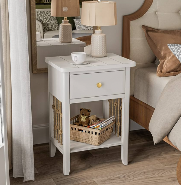 Meja Samping Tempat Tidur dengan Aksen Tali Rami